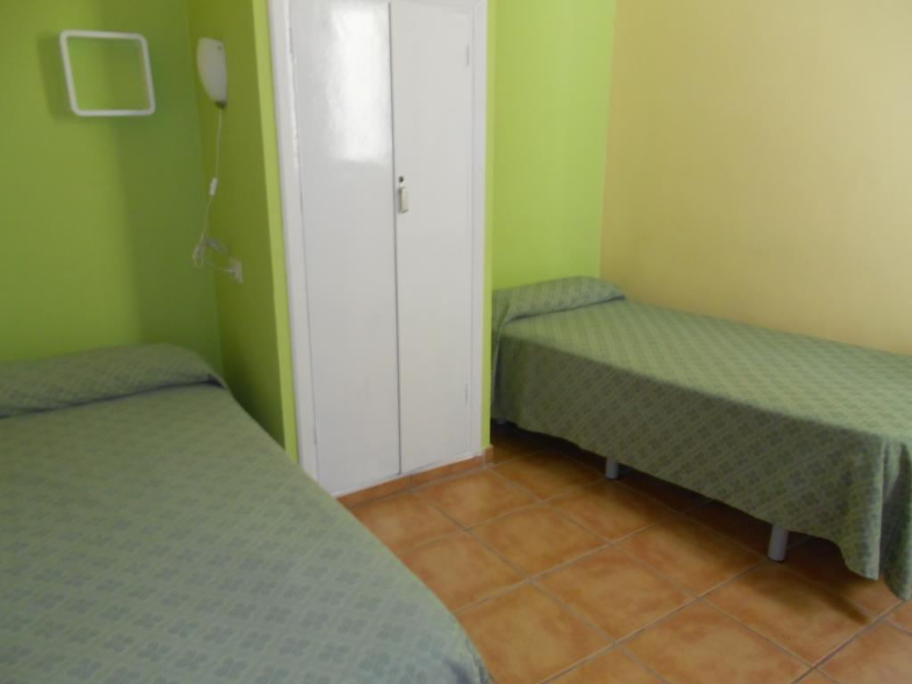 Pension Mova サンタクルスデテネリフェ 部屋 写真