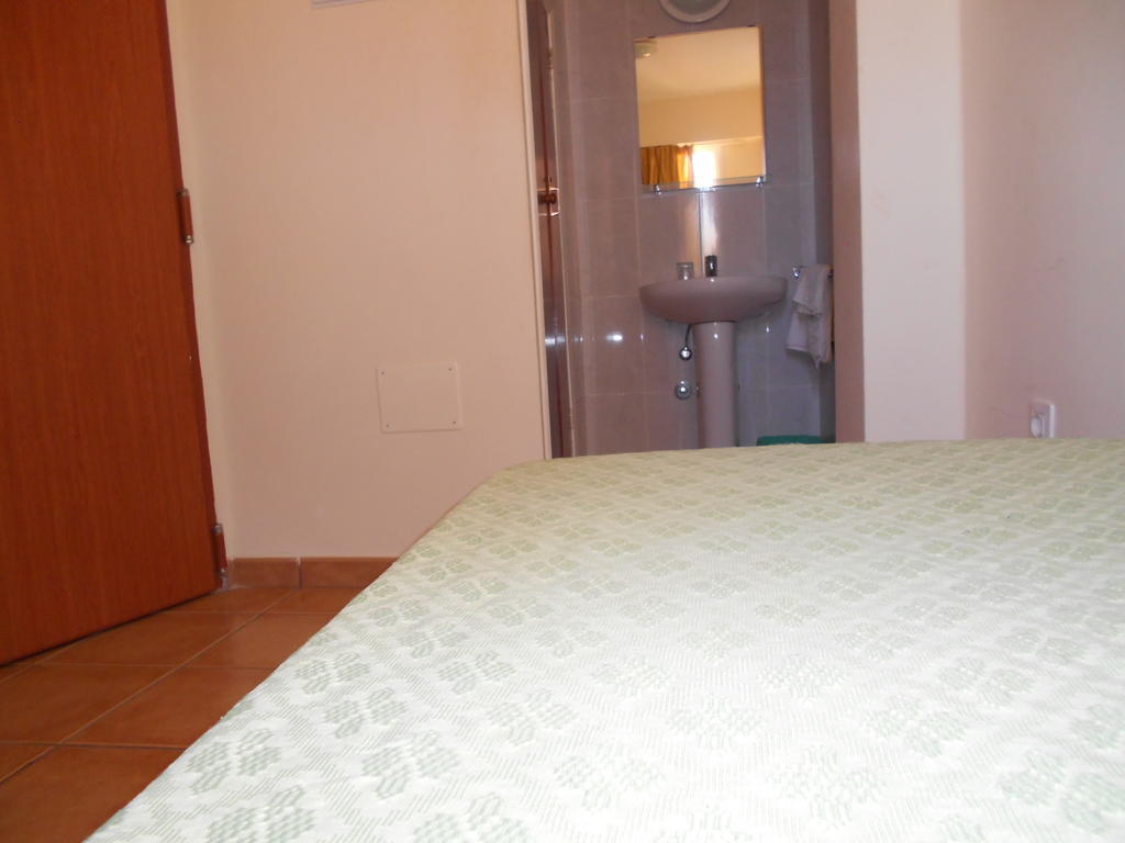 Pension Mova サンタクルスデテネリフェ 部屋 写真